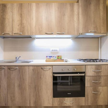 Golden Apartment Baneasa Bukares Bagian luar foto