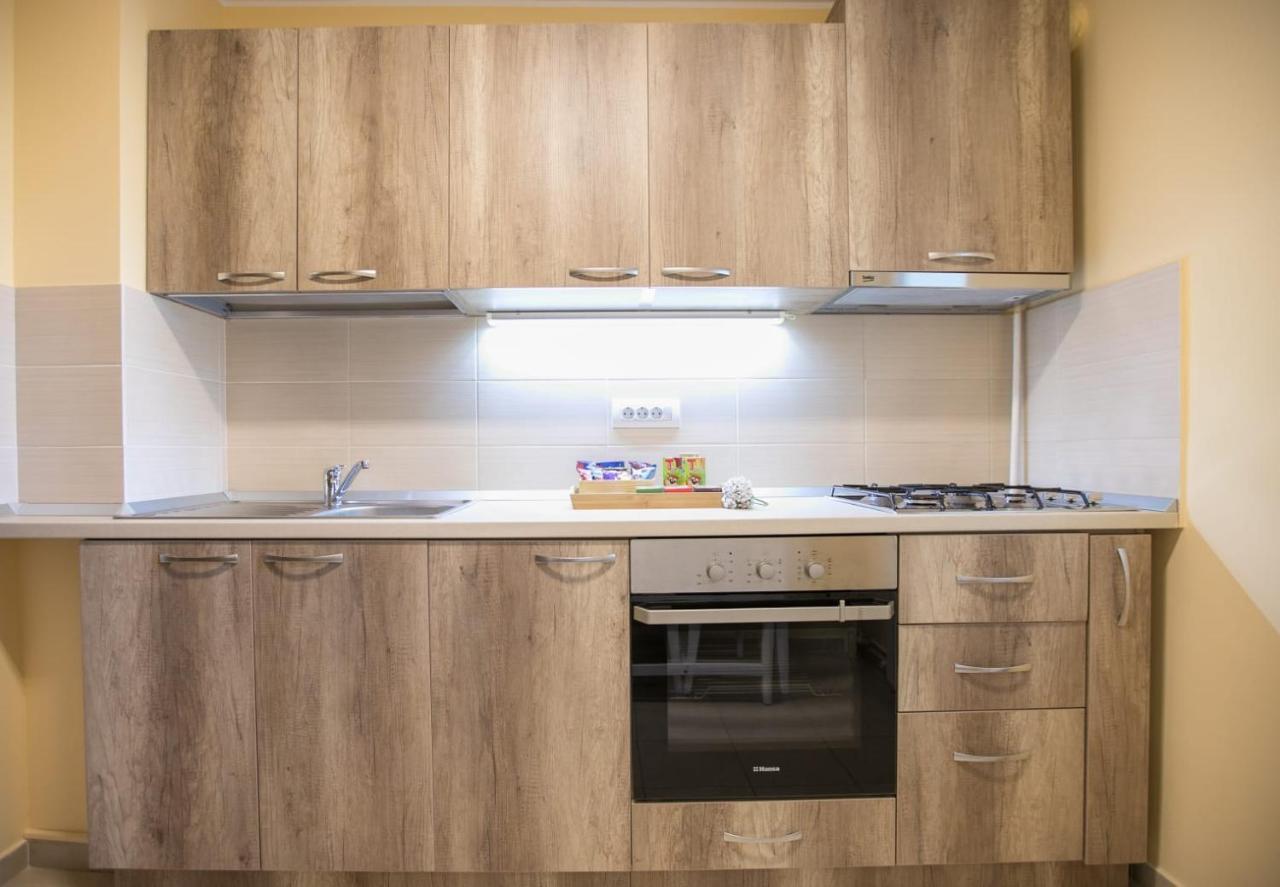 Golden Apartment Baneasa Bukares Bagian luar foto